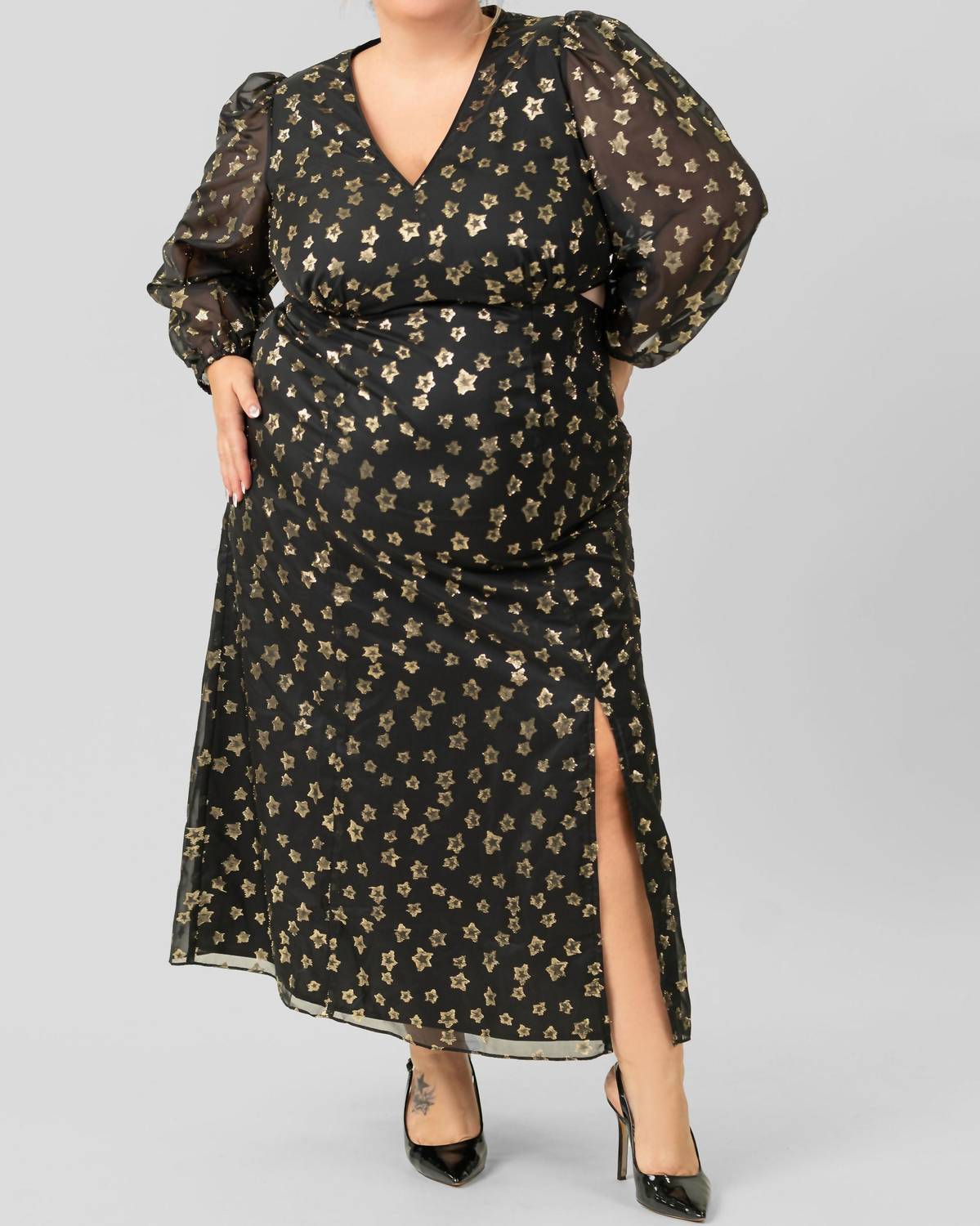 donna morgan maxi dress Donna Morgan Maxi Dress With Keyhole - Cream/ Navy