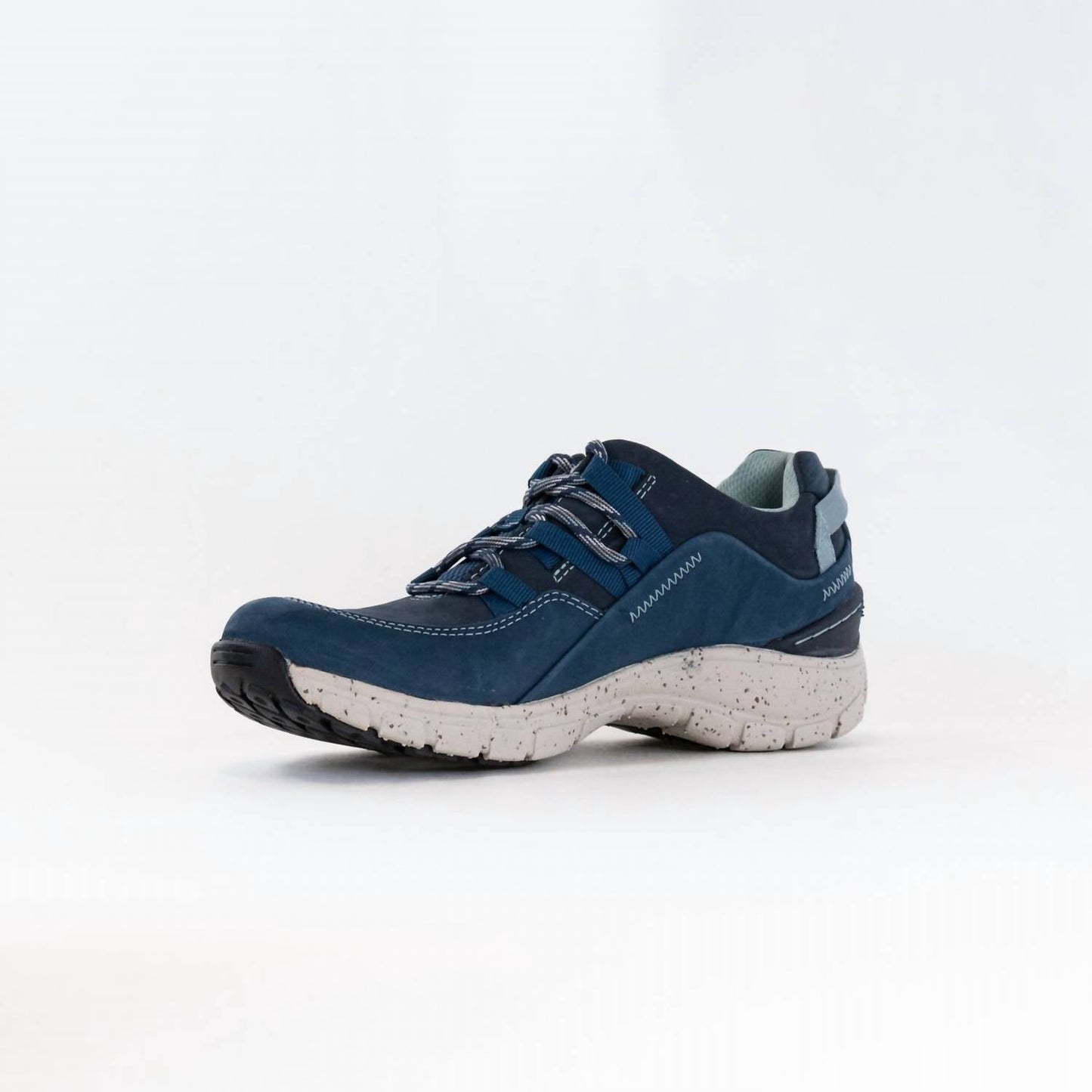 Clarks - Women's Wave Range Waterproof Sneakers