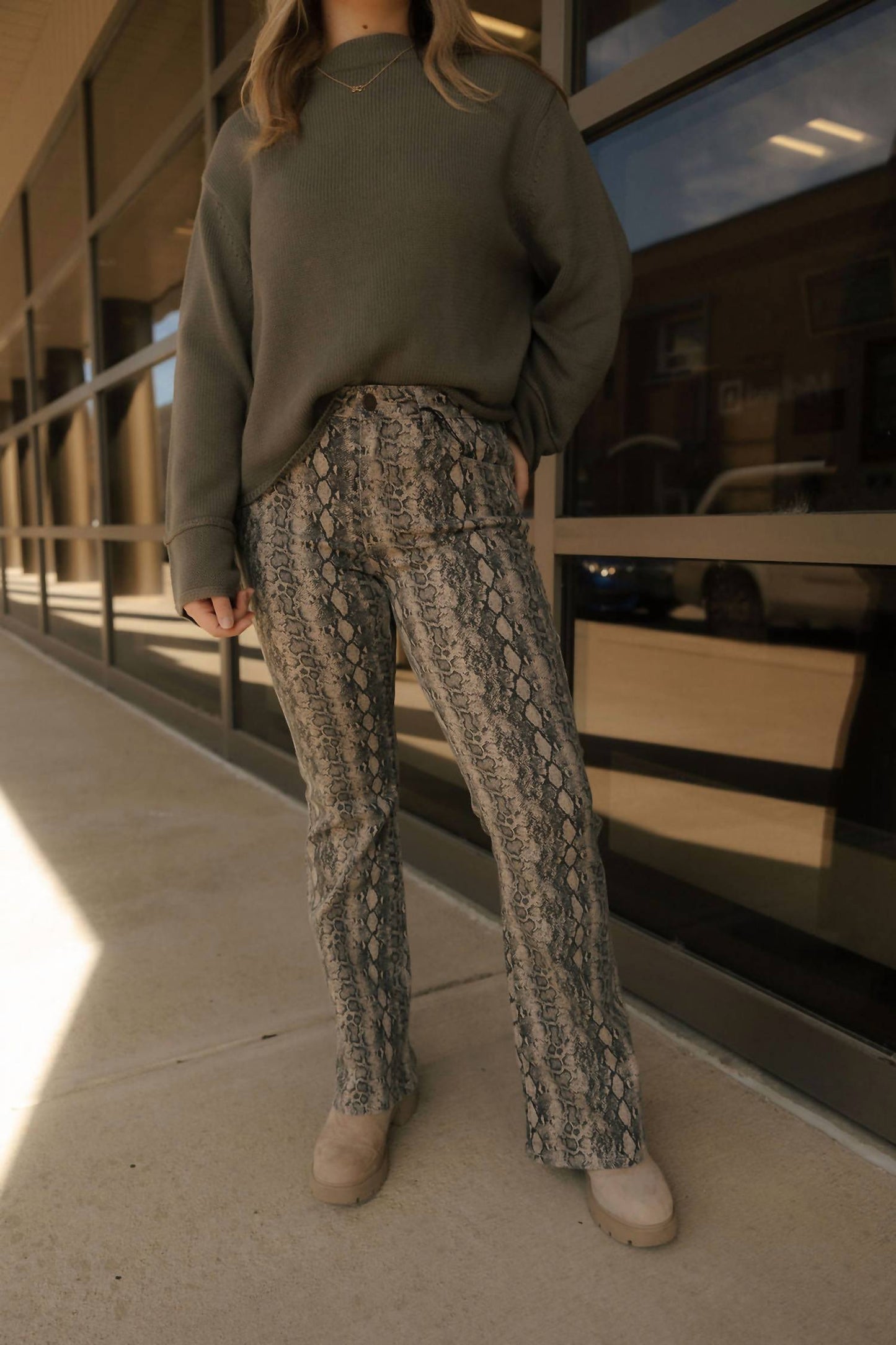 Jbd. - Flare With Regular Hem Pants