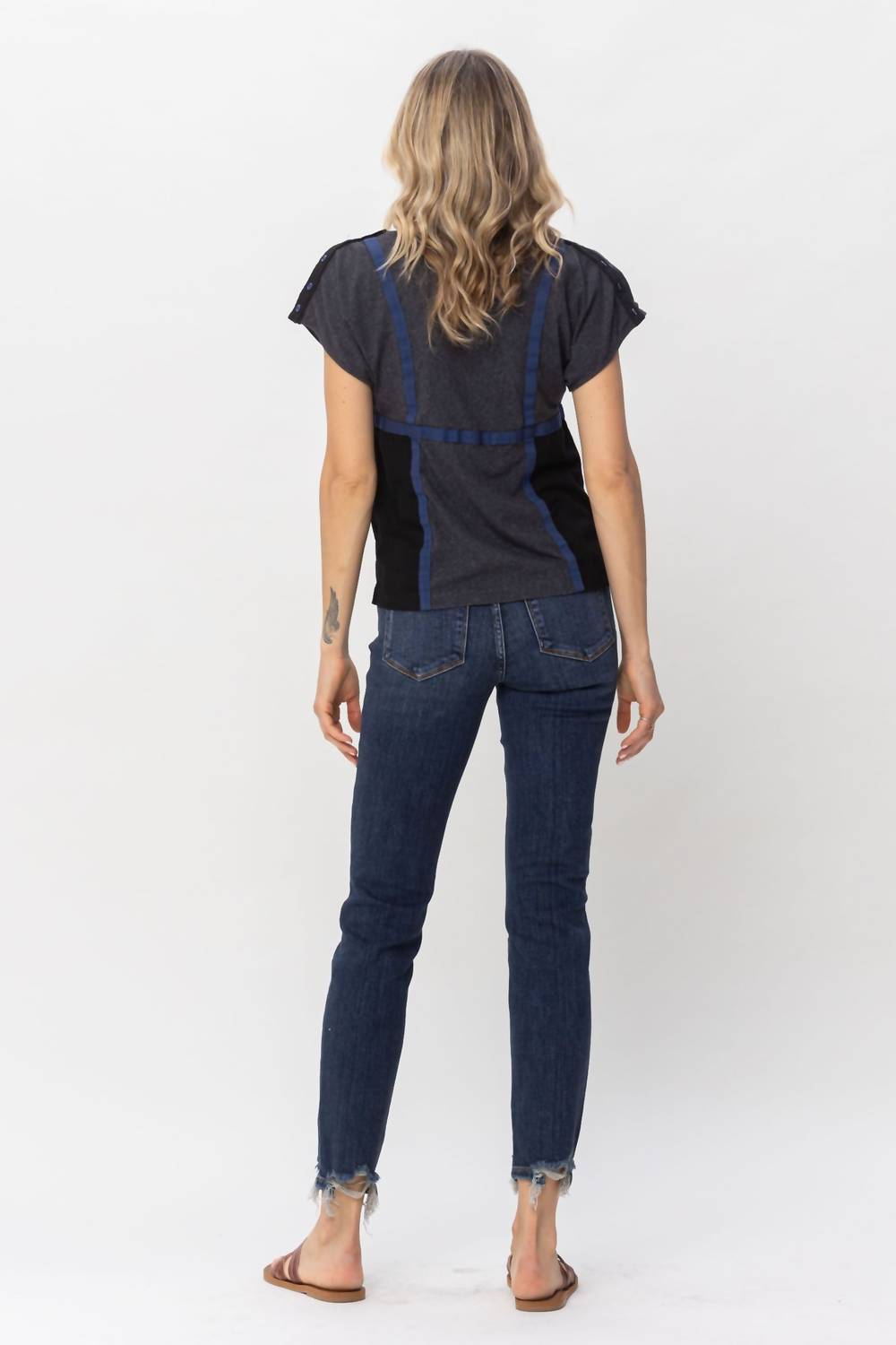 Judy Blue - Mid Rise Chopped Hem Relaxed Denim Jeans
