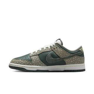 Nike - Men's Dunk Low Retro Premium Sneakers