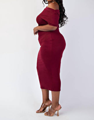 The Curve La - Plus Size Ribbed Knit Off Shoulder Knit Midi Dress