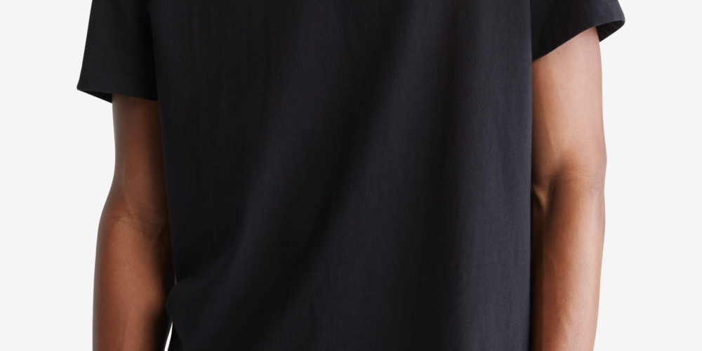 Calvin Klein Men's Smooth Cotton Solid V Neck T-Shirt Black Size Medium