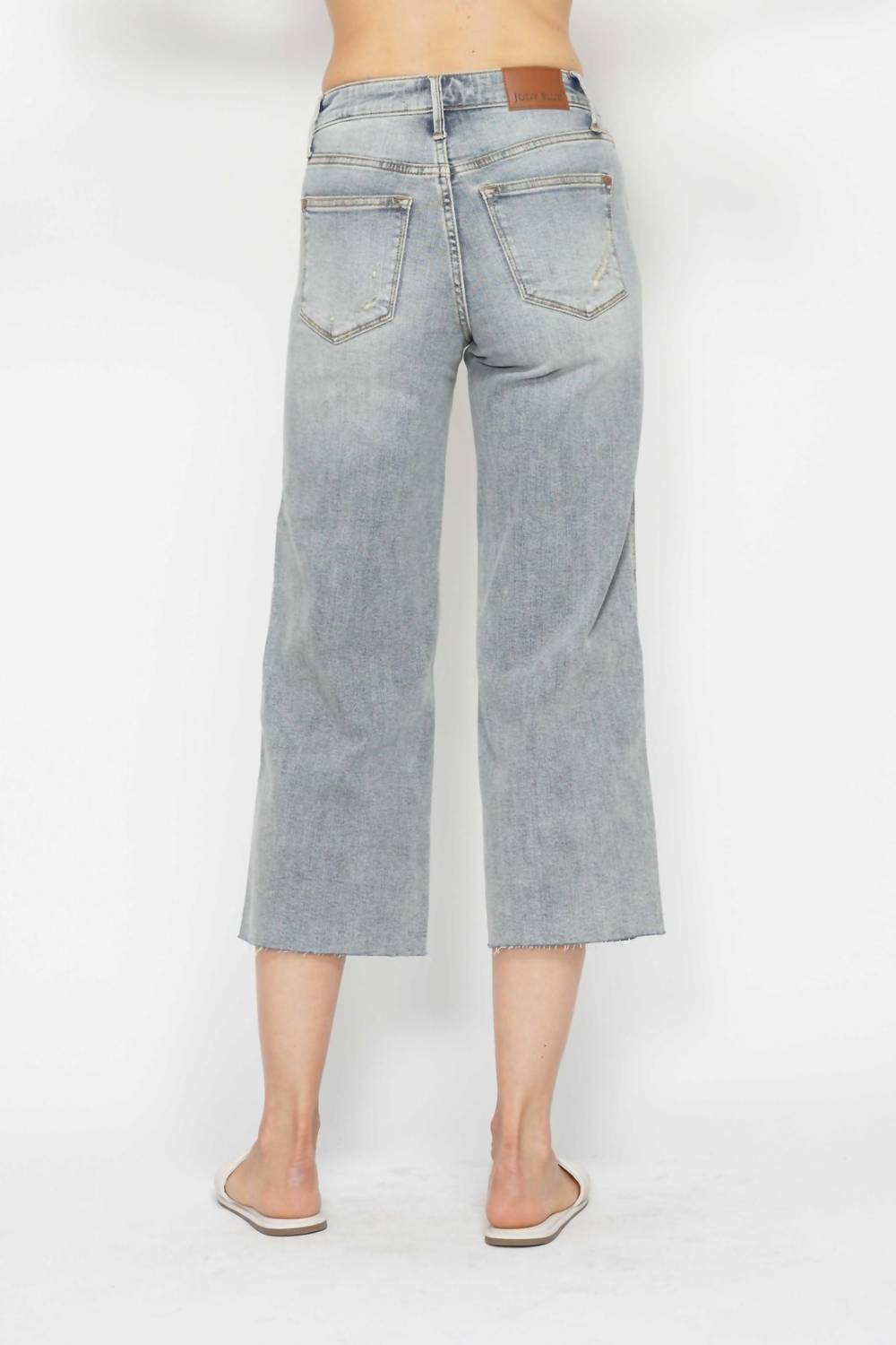 Judy Blue - Tummy Control Wide Leg Crop Jeans