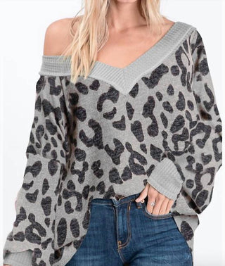 Bibi - HAIRY LEOPARD V NECK SWEATER