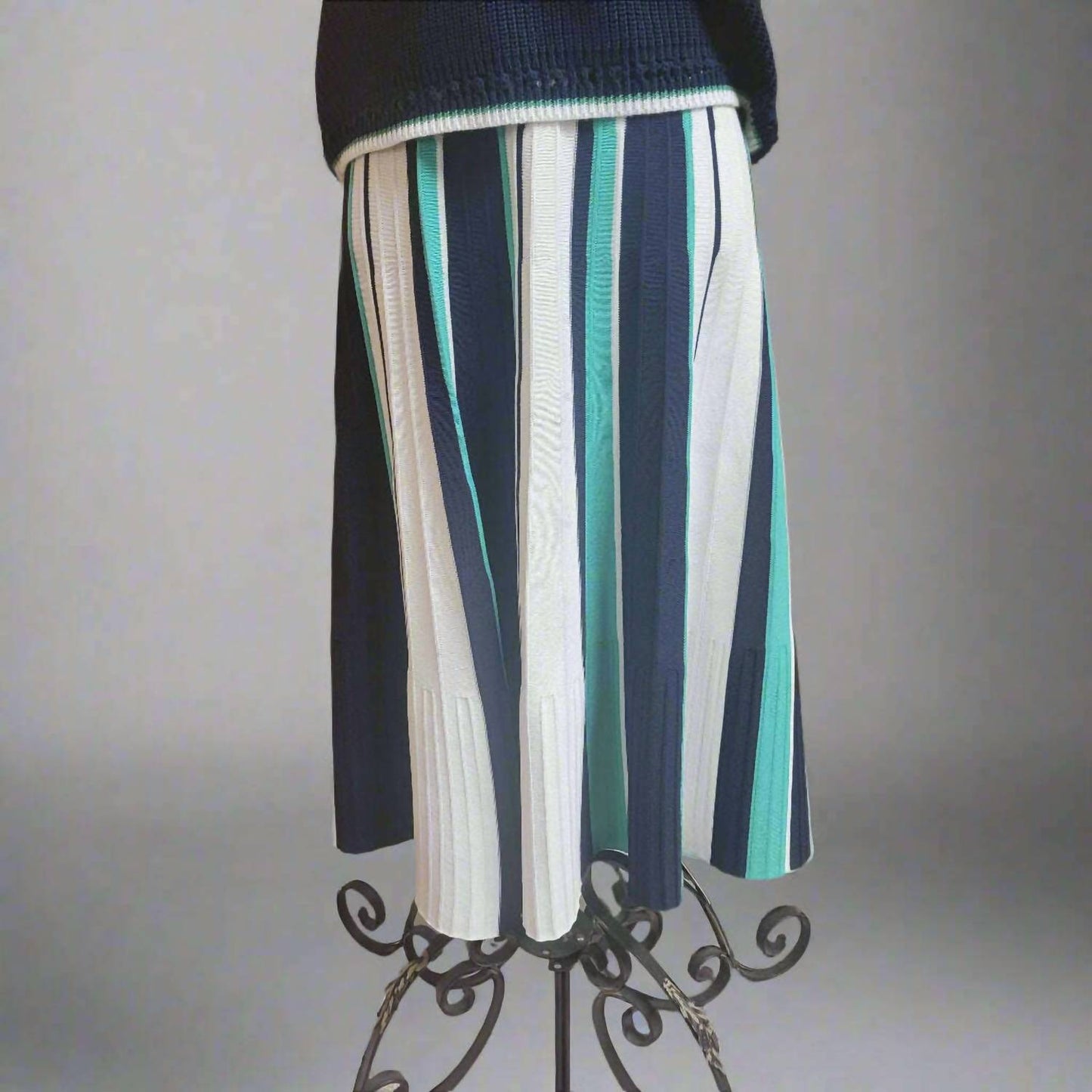 525 America - Women's Fitted Midi Skirt