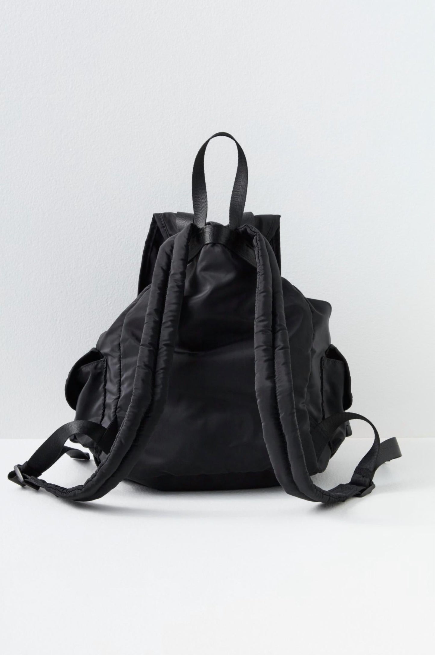 Free People - Adventurer Pack