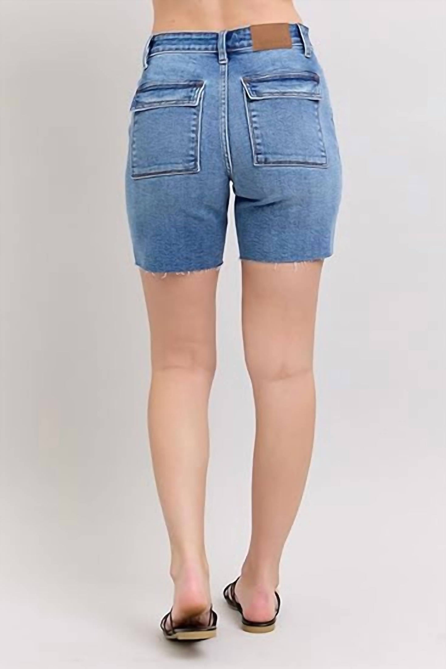 Judy Blue - Mid Rise Bermudas