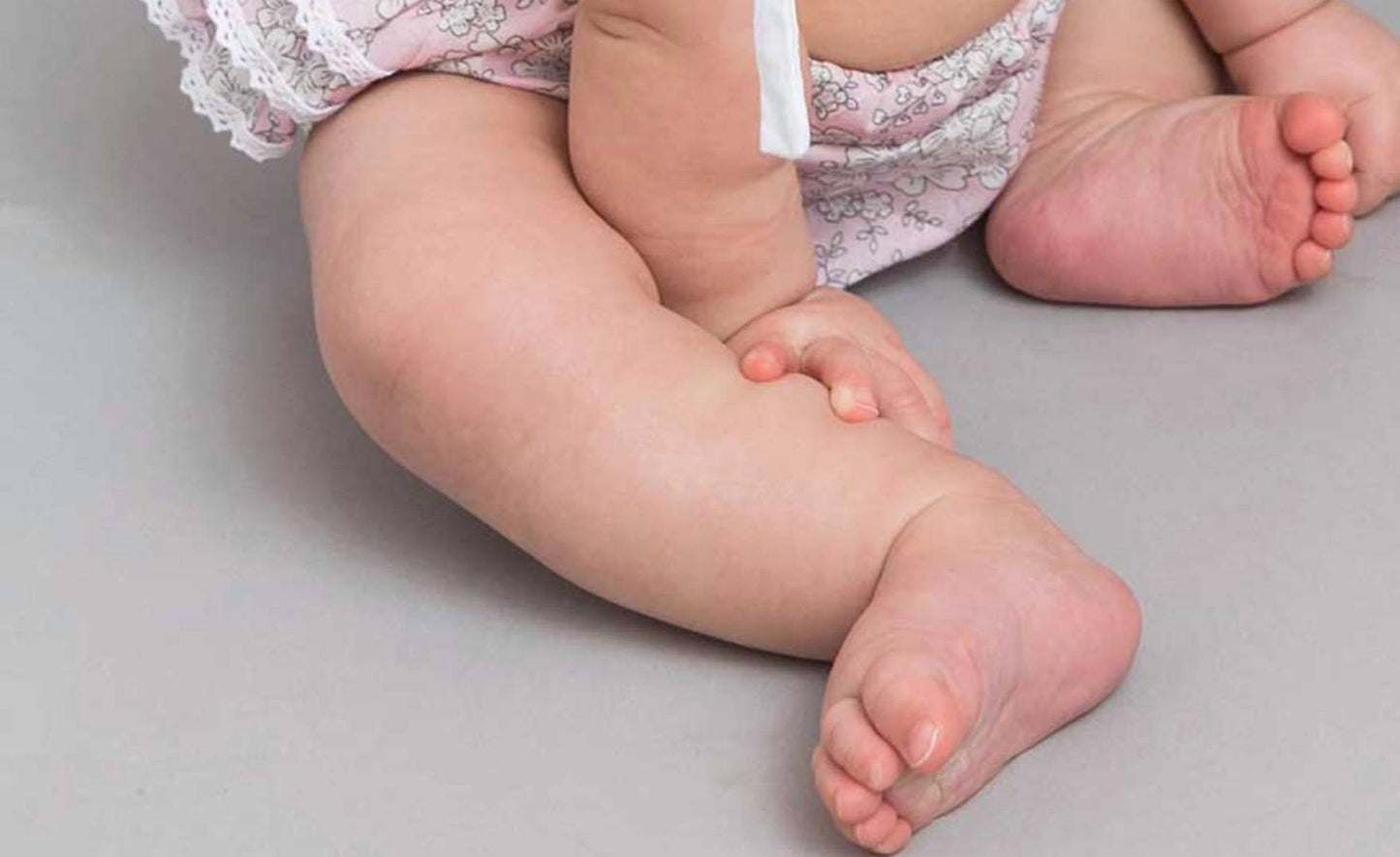 Huggalugs - Baby Girls Cherry Blossom Ruffled Bloomers