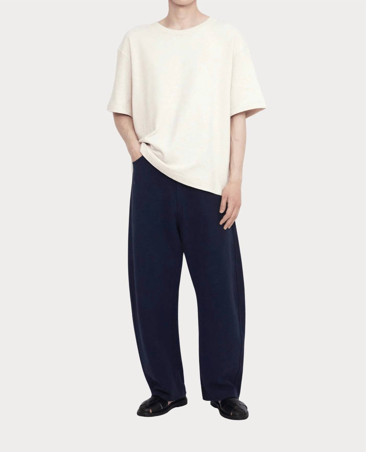 7115 By Szeki - Relaxed Curve Legged Trouser