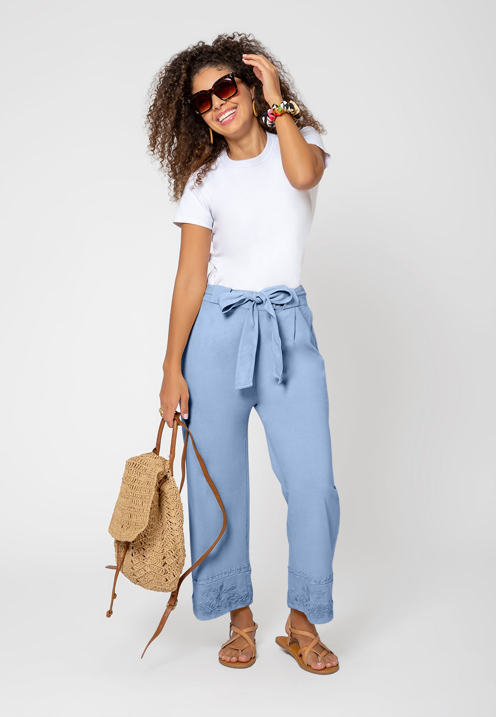 Leota Women's Lupita Floral Embroidered Ankle Wide Leg Pants Blue Size Small