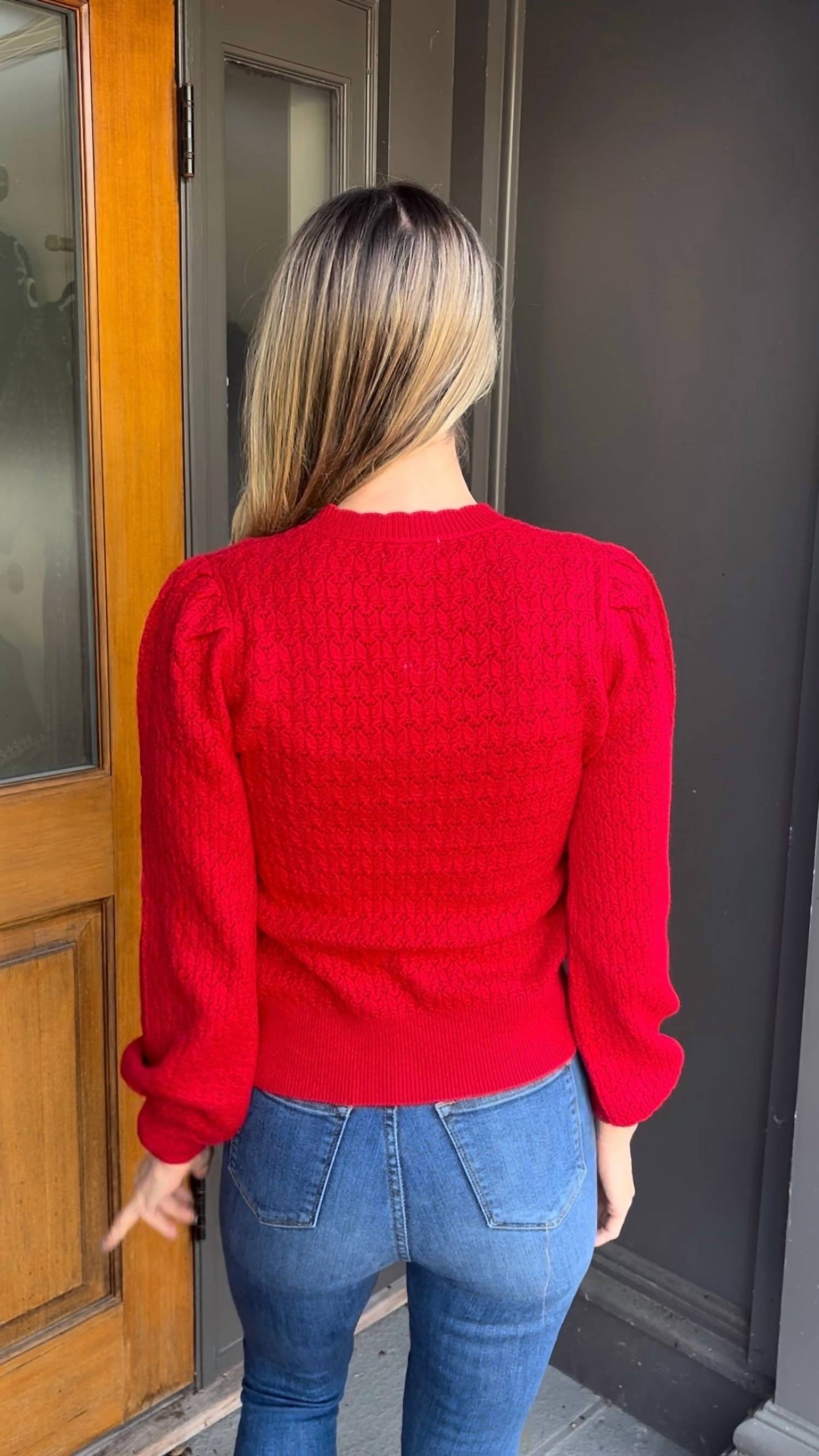 &Merci - Scallop Hem Puff Sleeve Sweater