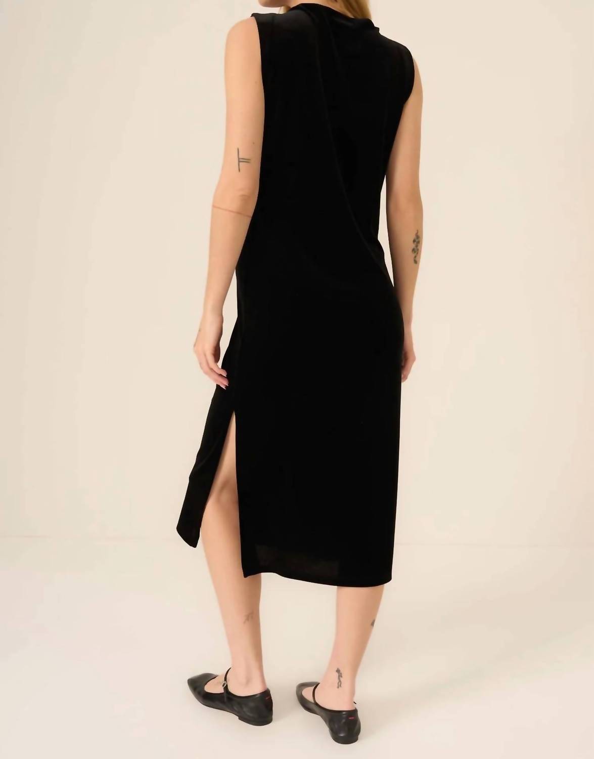 Project Social T - Heading Out Velvet Dress