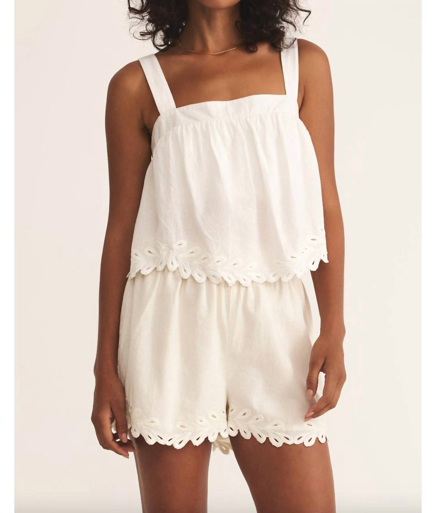 Z Supply - Pesaro Embroidered Linen Short