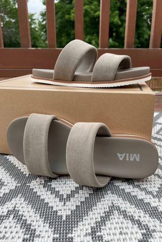 Mia - Women's Valeri Slide Sandal