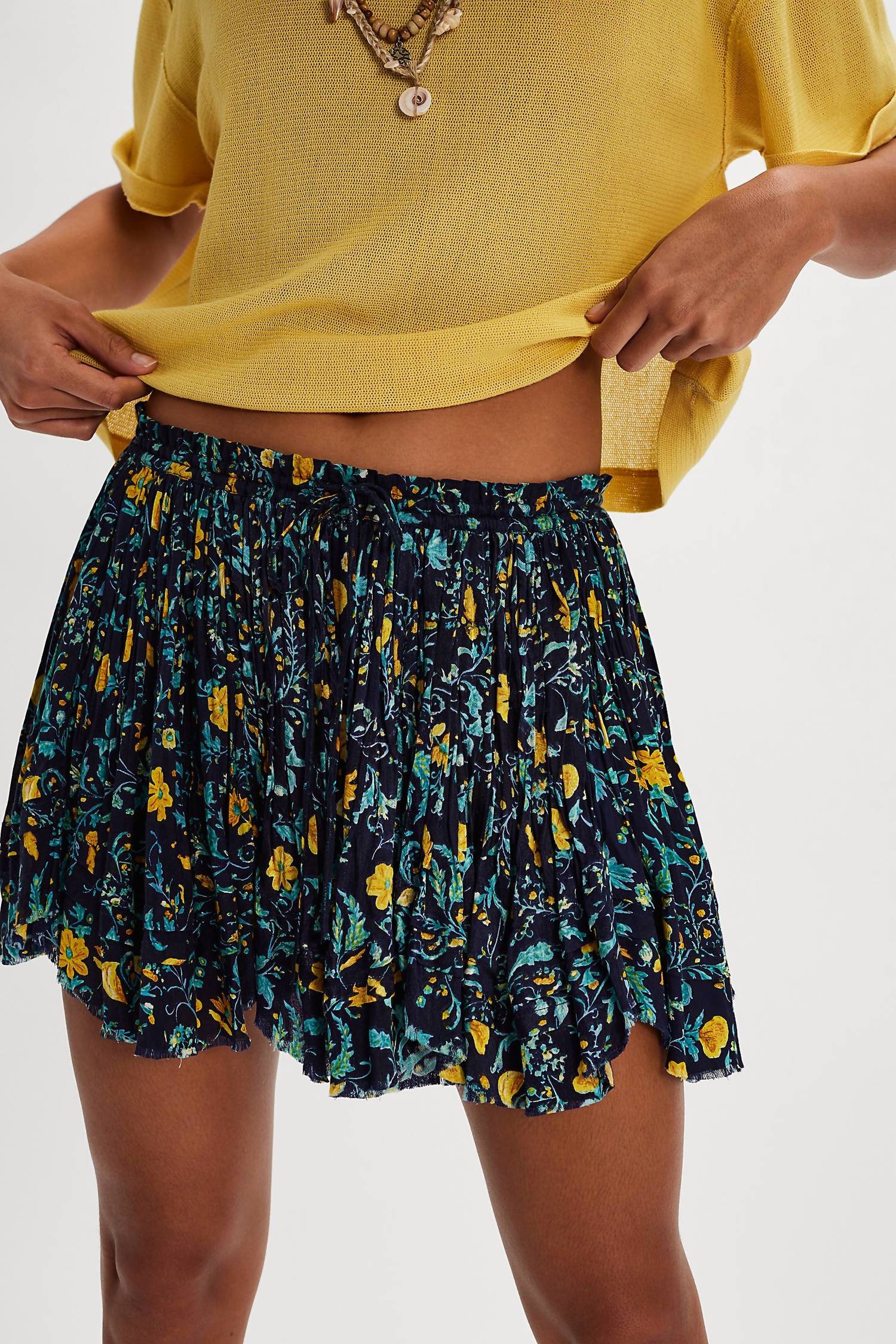 free-people-one-third-charm-printed-mini-skirt