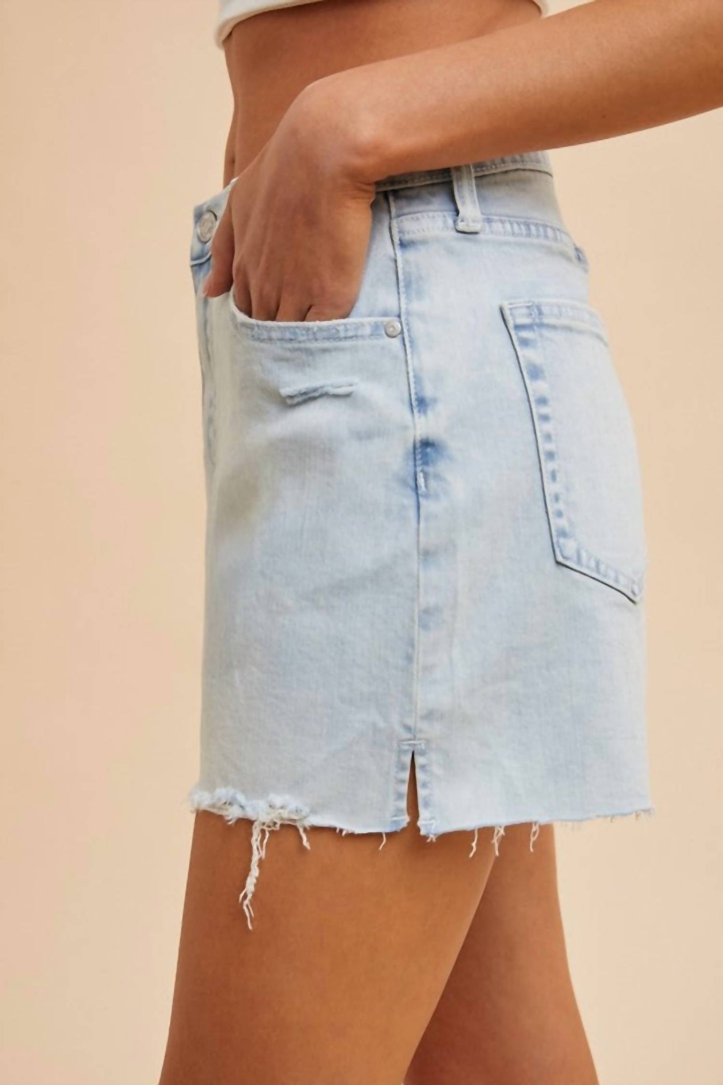 Anniewear - Women's The Jen Comfort Stretch Distressed Hem Shorts