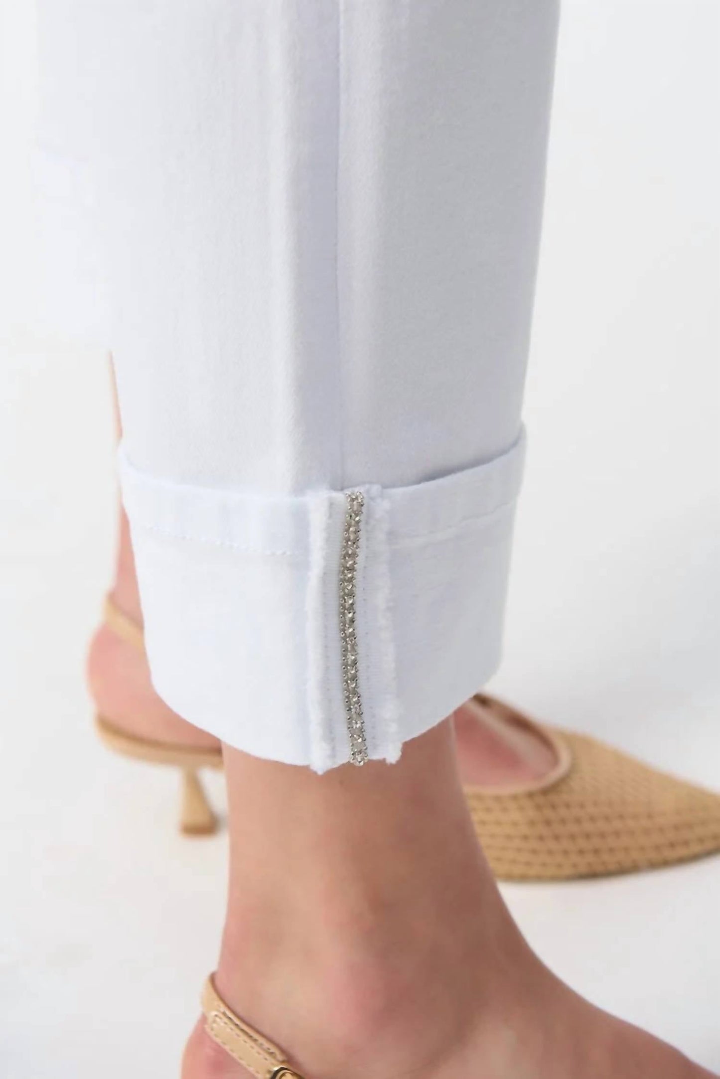 Joseph Ribkoff - Slim Fit Cropped Jeans