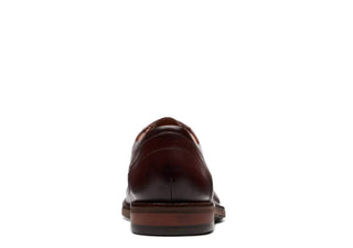 Clarks - Men's Un Hugh Cap Shoes
