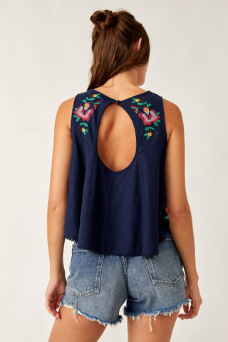 Free People - FUN AND FLIRTY EMBROIDERY TOP