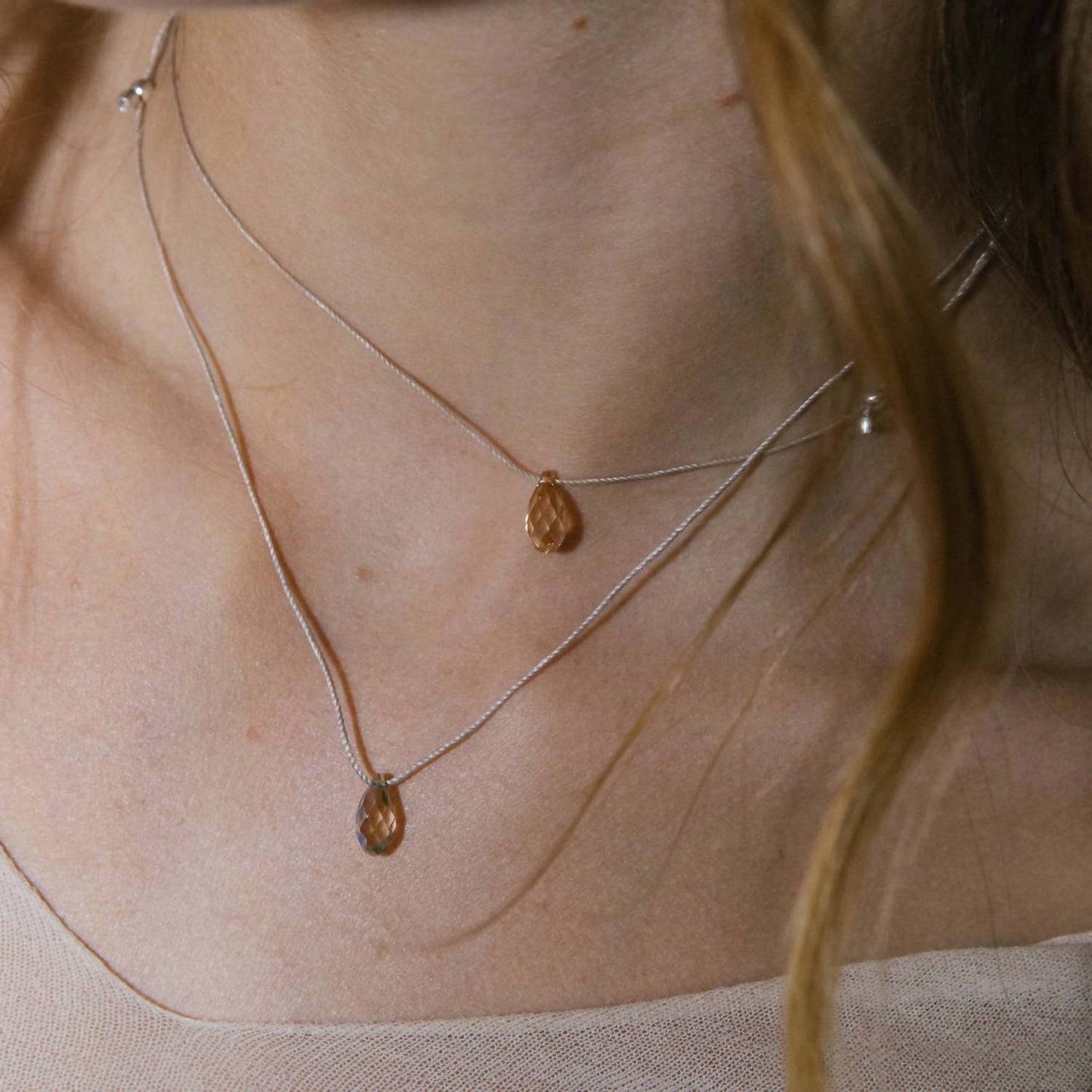 &Livy - Women's Hyevibe Light Prism Crystal Necklace