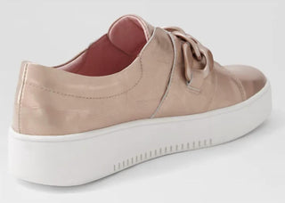 Django & Juliette - Women's Layant Leather Sneakers