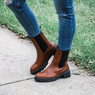 Qupid - Women's Side Stretch Booties