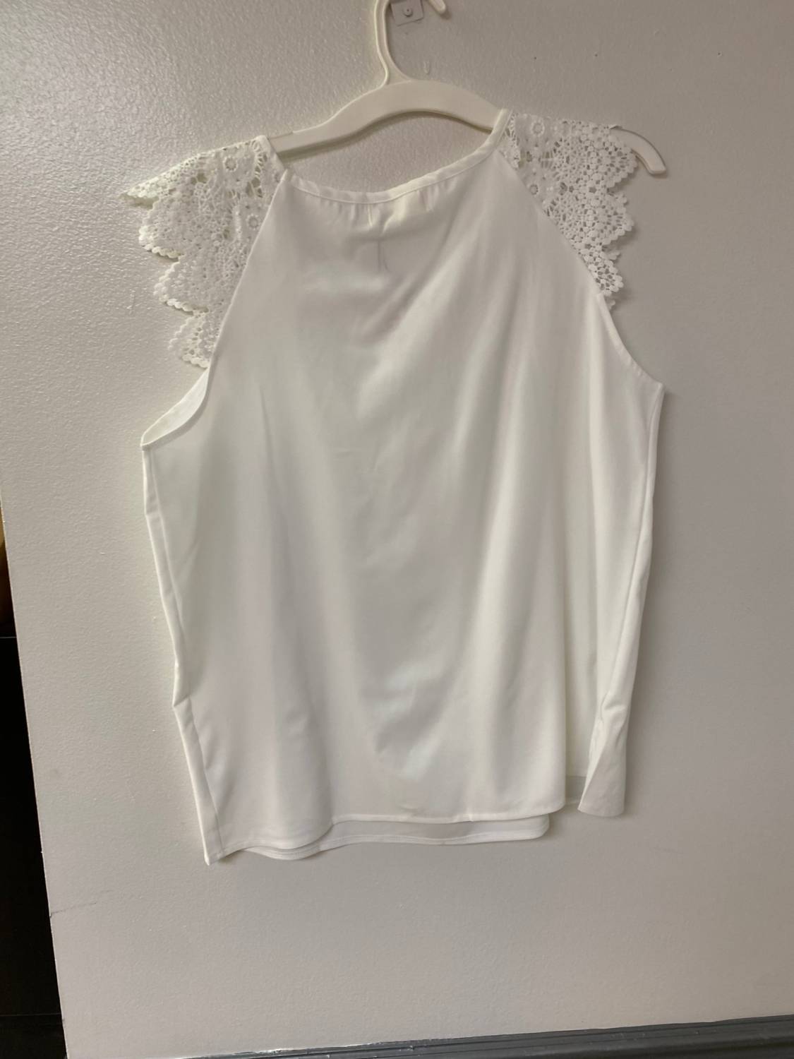 Amoli - Lace Sleeve Blouse