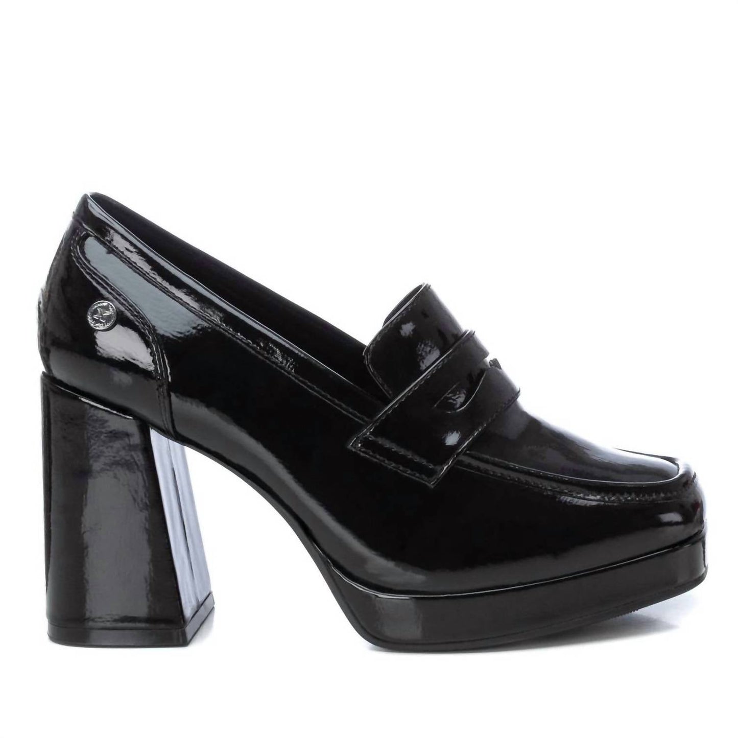 Xti - Women's Patent Leather Moccasins