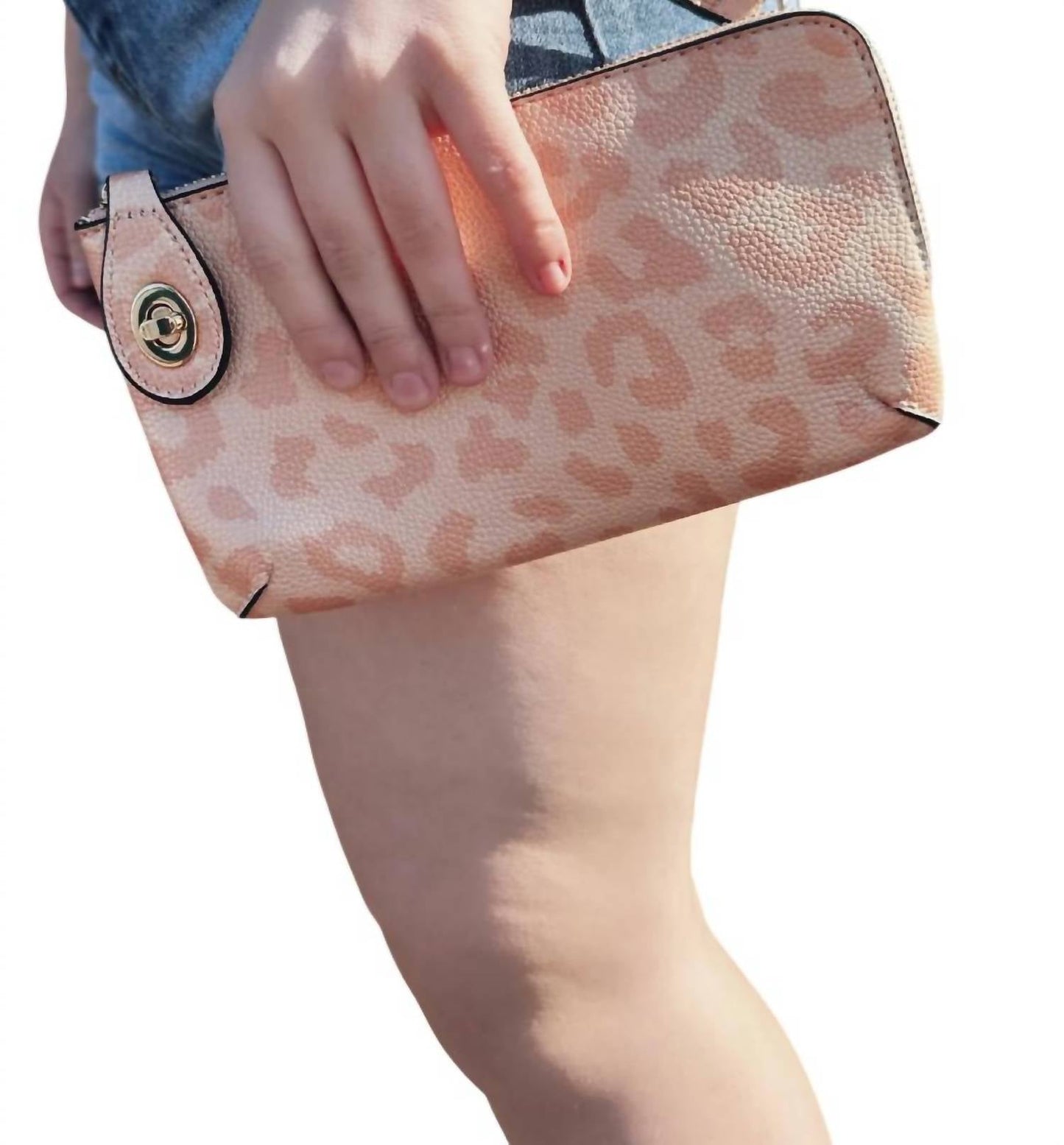 Jen & Co. - Cheetah Print Crossbody Wristlet Clutch With Twist Lock Closure