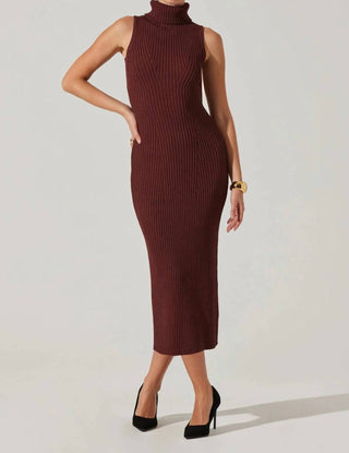 Astr - Channary Sleeveless Turtleneck Sweater Dress