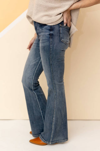 Judy Blue - No Comparison Flare Jean