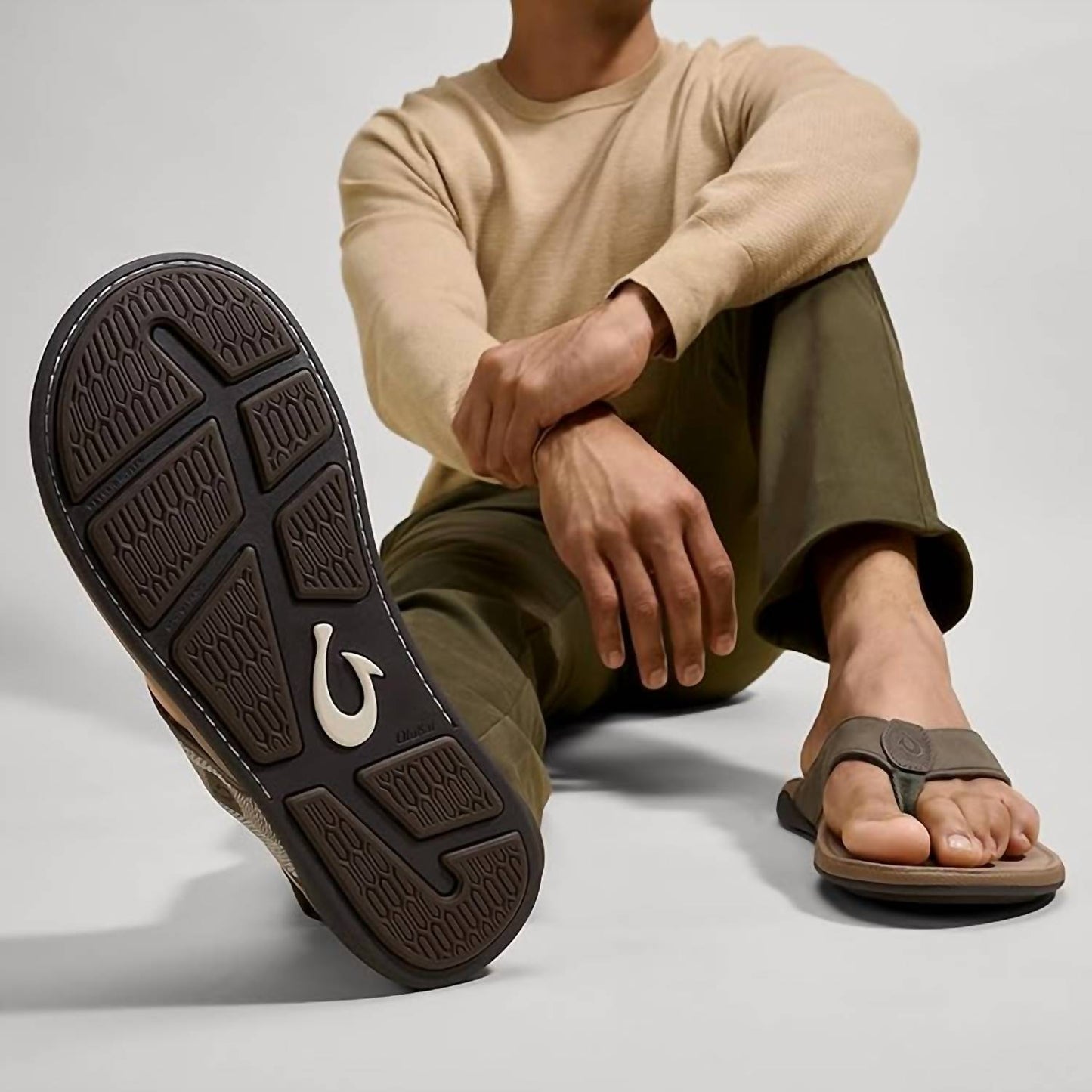 Olukai - Men’s Waterproof Leather Sandals
