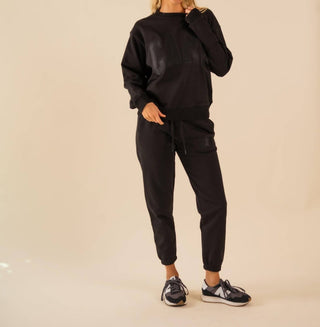 Care Tucker - Care Classic Sweatpants