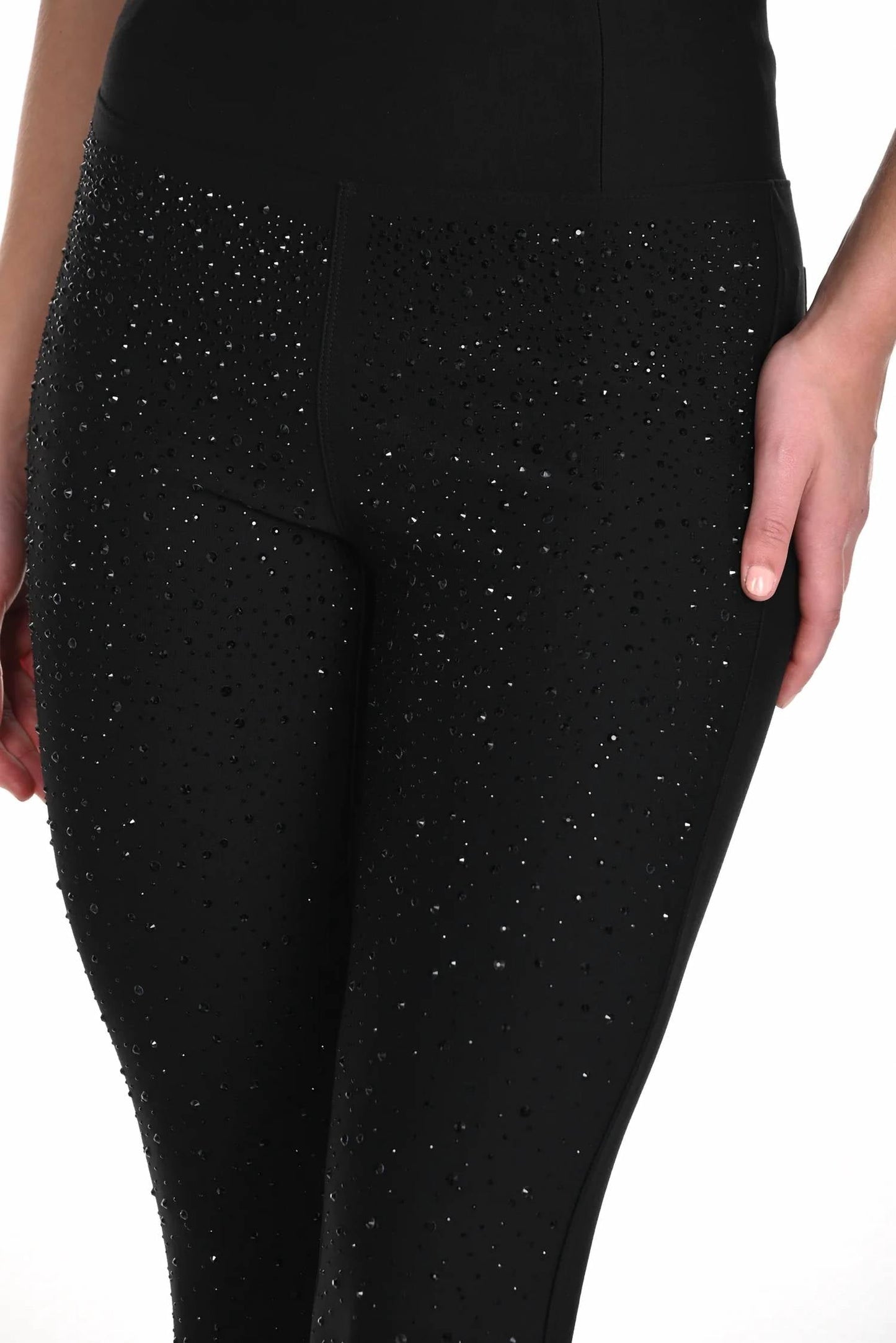Frank Lyman - Embellished Knit Pant