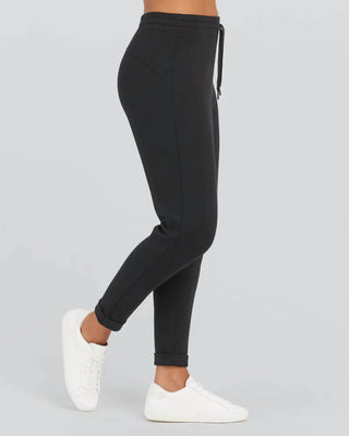 Spanx - AirEssentials Tapered Pant