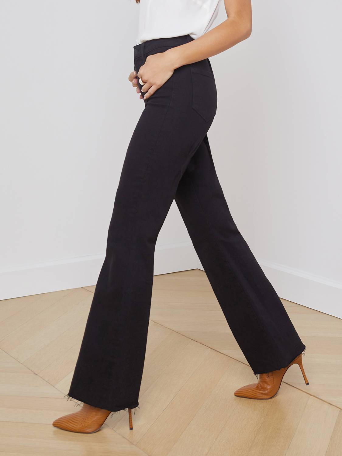 L'Agence - Sera High Rise Sneaker Flare-leg Jean