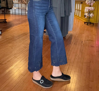 Risen - Laser Cut Detail Jeans