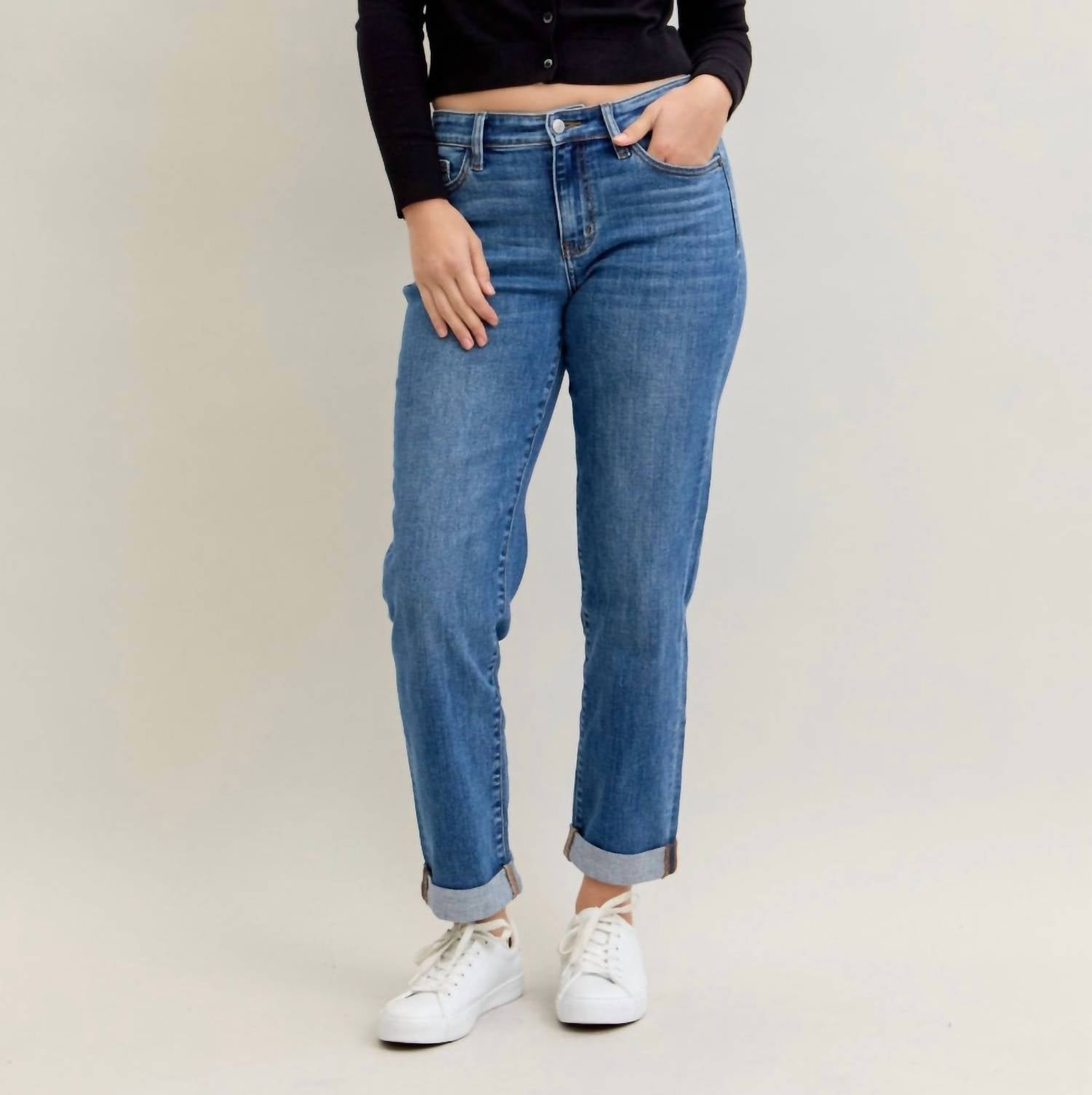 judy-blue-classic-cuffed-mid-rise-boyfriend-jeans