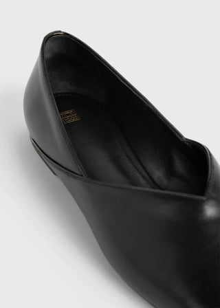 Toteme - Women's The Everyday Square Toe Flats