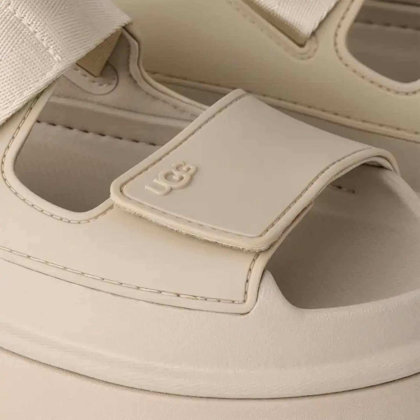 Ugg - Women's Goldenglow Sandals