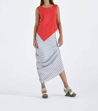 Simply Mila - Uneven Hem Tank