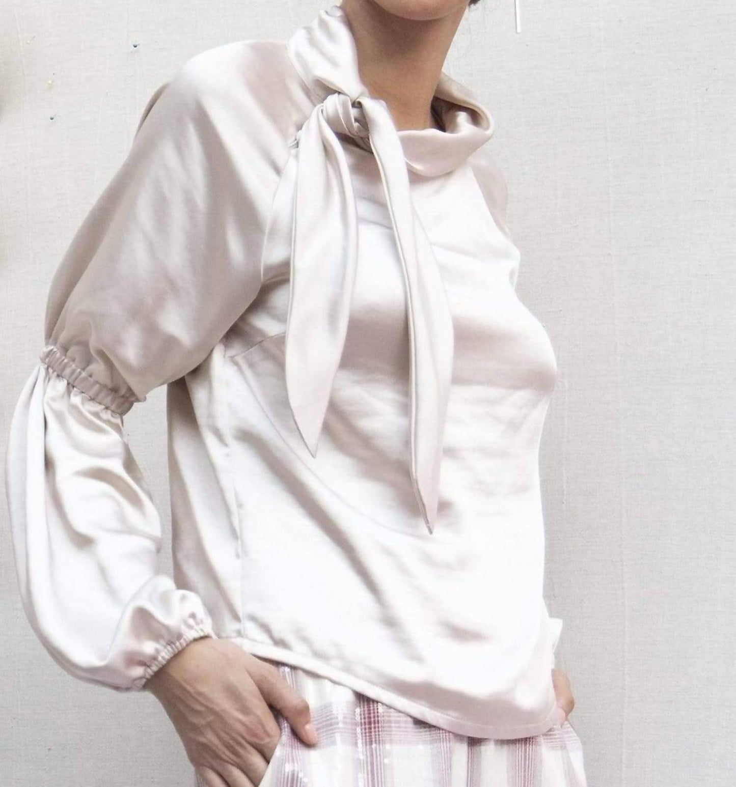 Eva Franco - Nora Satin Cinched Sleeve Blouse