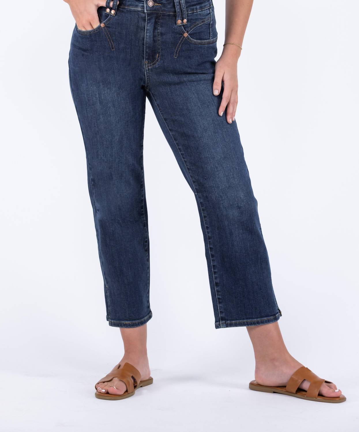 Judy Blue - Center Stage High-rise Straight Leg Cropped Jeans
