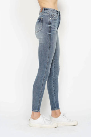 Judy Blue - Full Size Tummy Control Contrast Wash Skinny Jeans