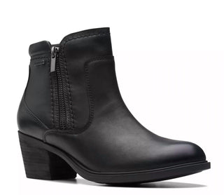 Clarks - Women's Neva Zip Boot