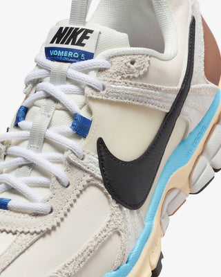 Nike - Women's Zoom Vomero 5 Premium Sneaker