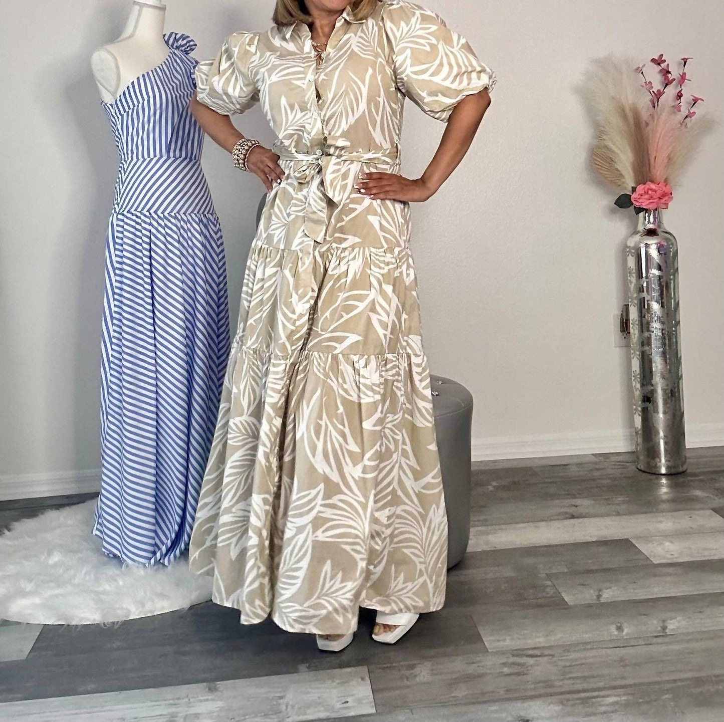 Big Hit Fashion - Woven Palm Print Bubble Sleeve Maxi Dress