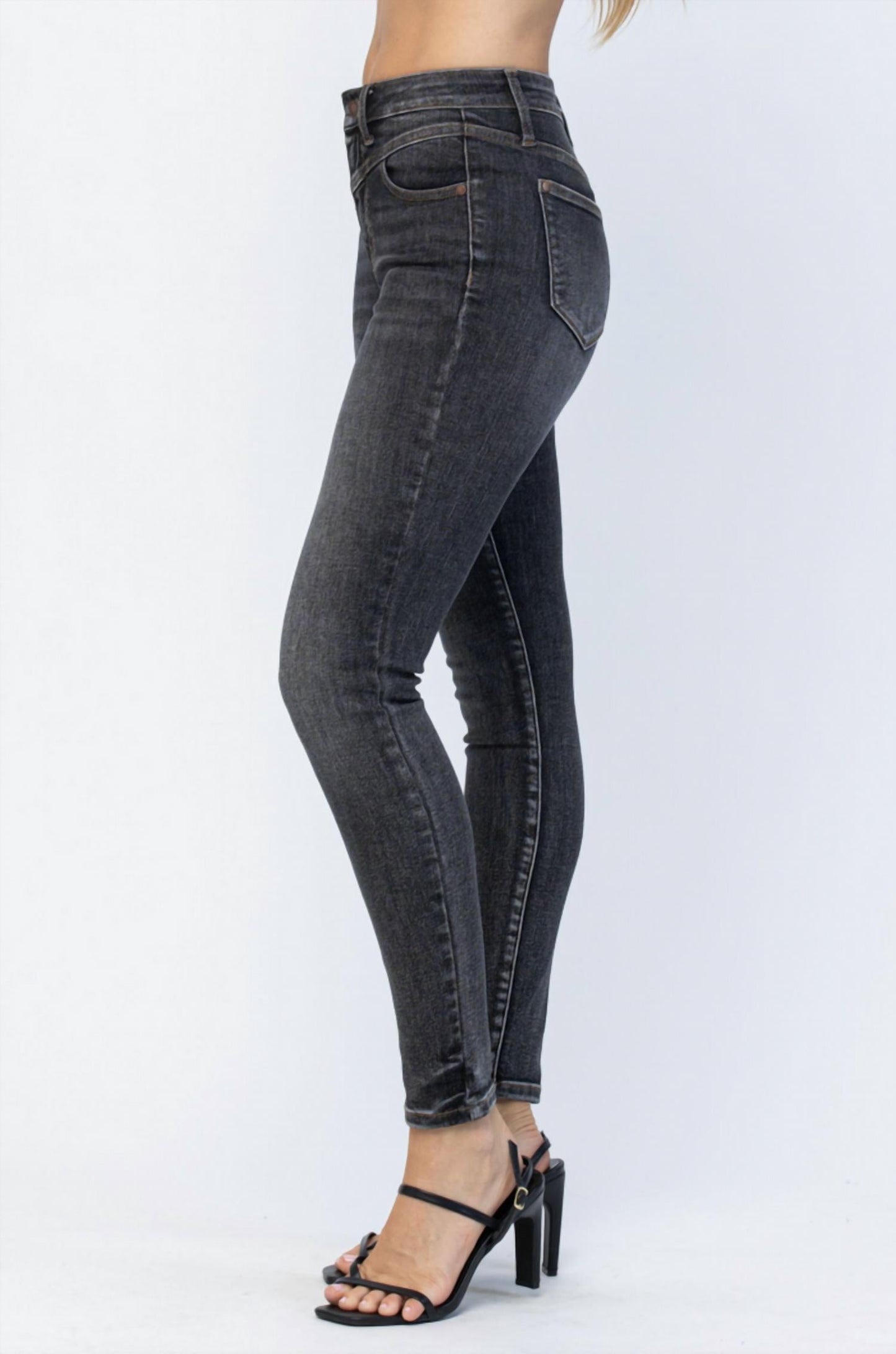 Judy Blue - Yoke Skinny Jeans