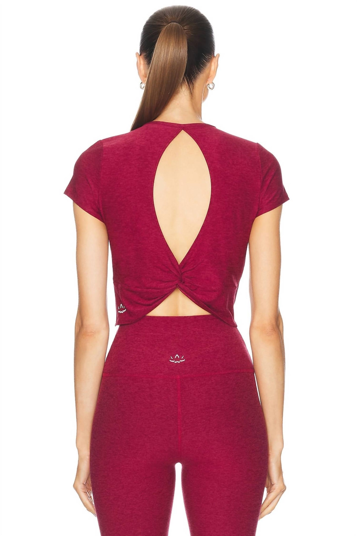 Beyond Yoga - Featherweight Let Go Twist Back Cropped Top